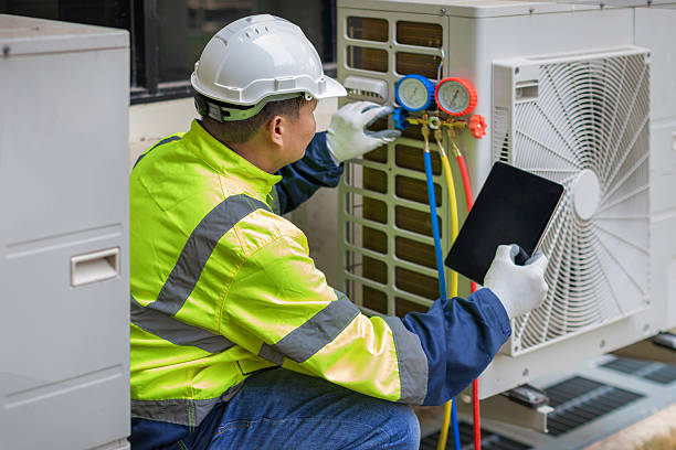 Professional Hvac Installation technician working in Mantua, UT